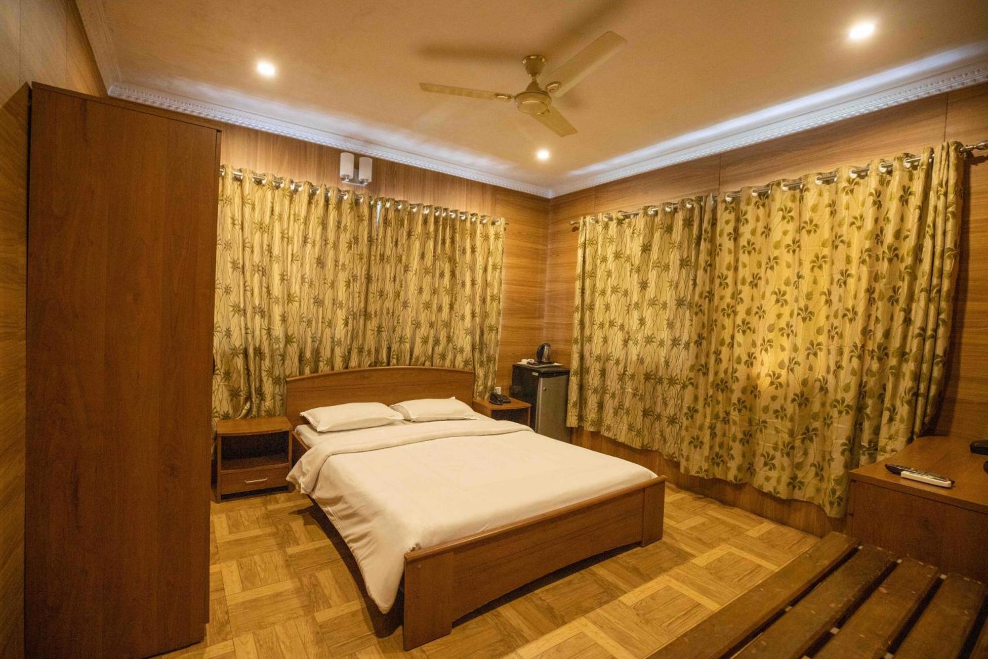Gp Hotels And Resorts Насик Экстерьер фото