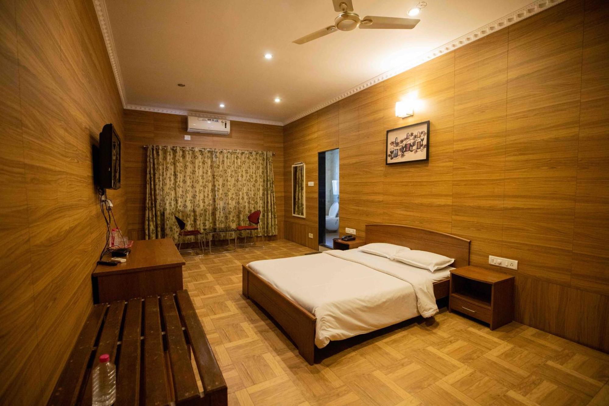 Gp Hotels And Resorts Насик Экстерьер фото